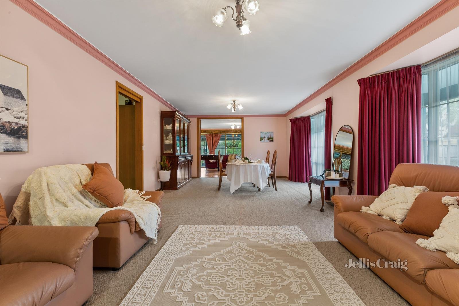 51 Whalley Drive, Wheelers Hill image 2