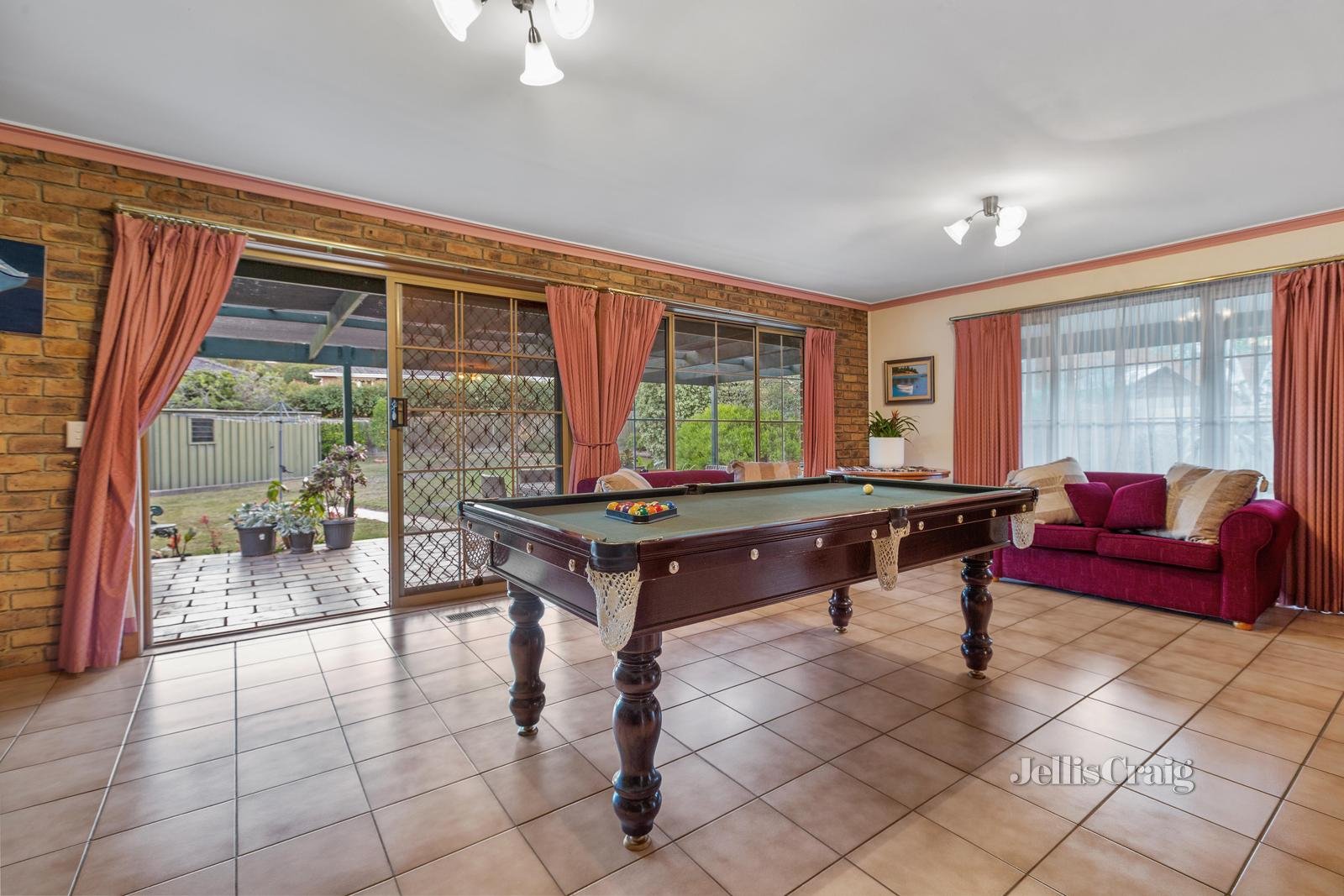 51 Whalley Drive, Wheelers Hill image 5