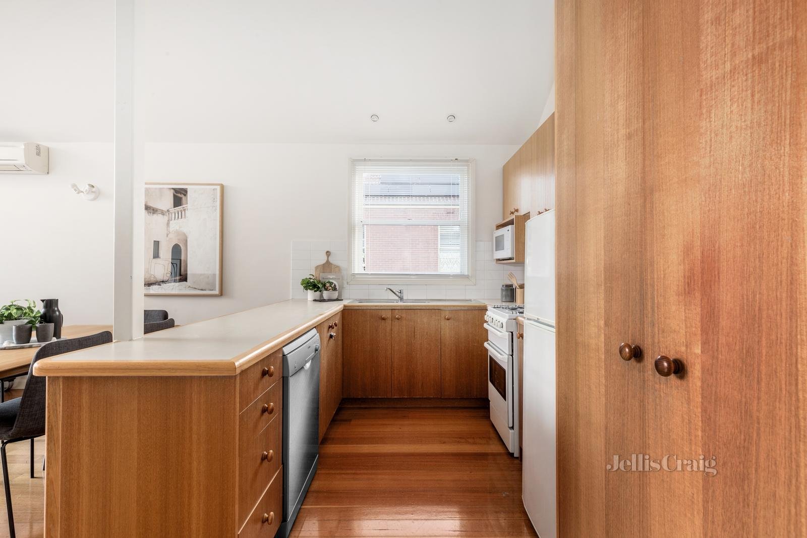 51 Wright Street, Middle Park image 4