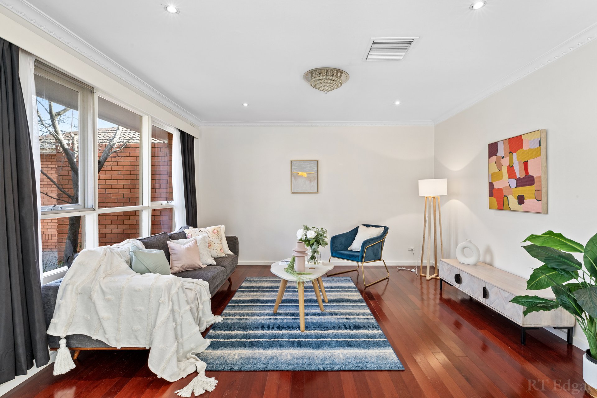 Property Gallery - Main Image