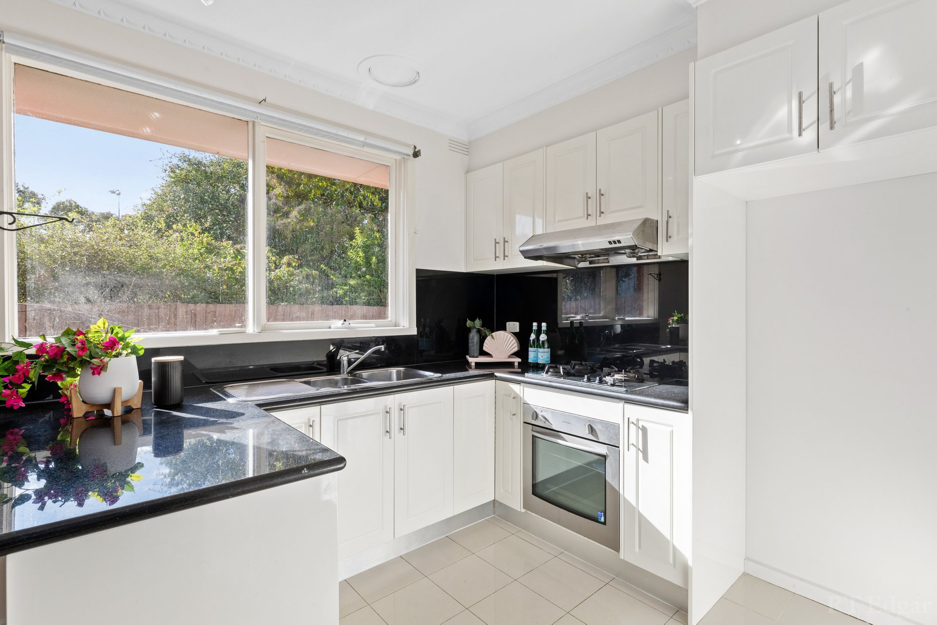 Property Gallery Thumbnail 5