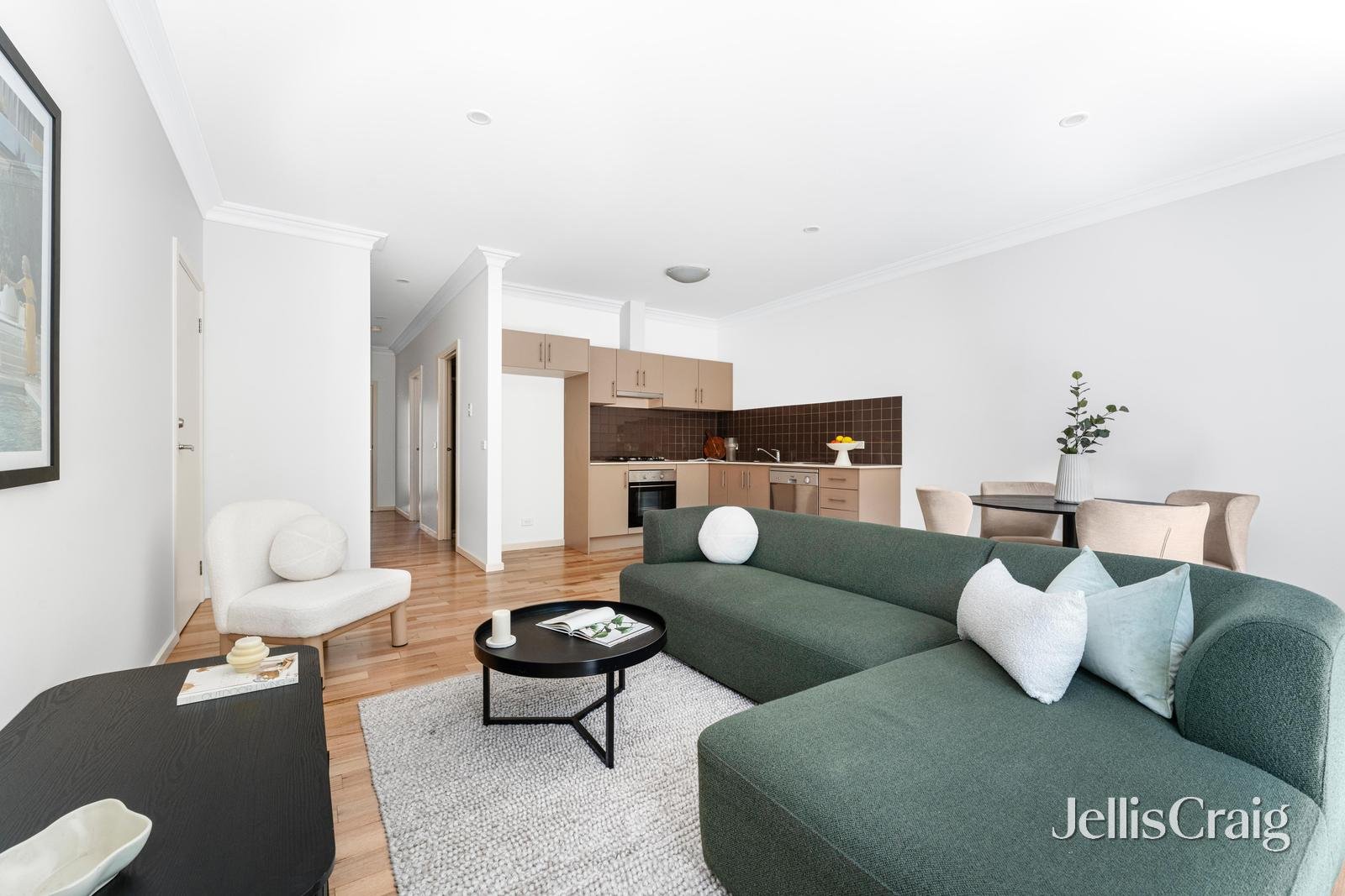 5/10 Bristol Road, Pascoe Vale image 2