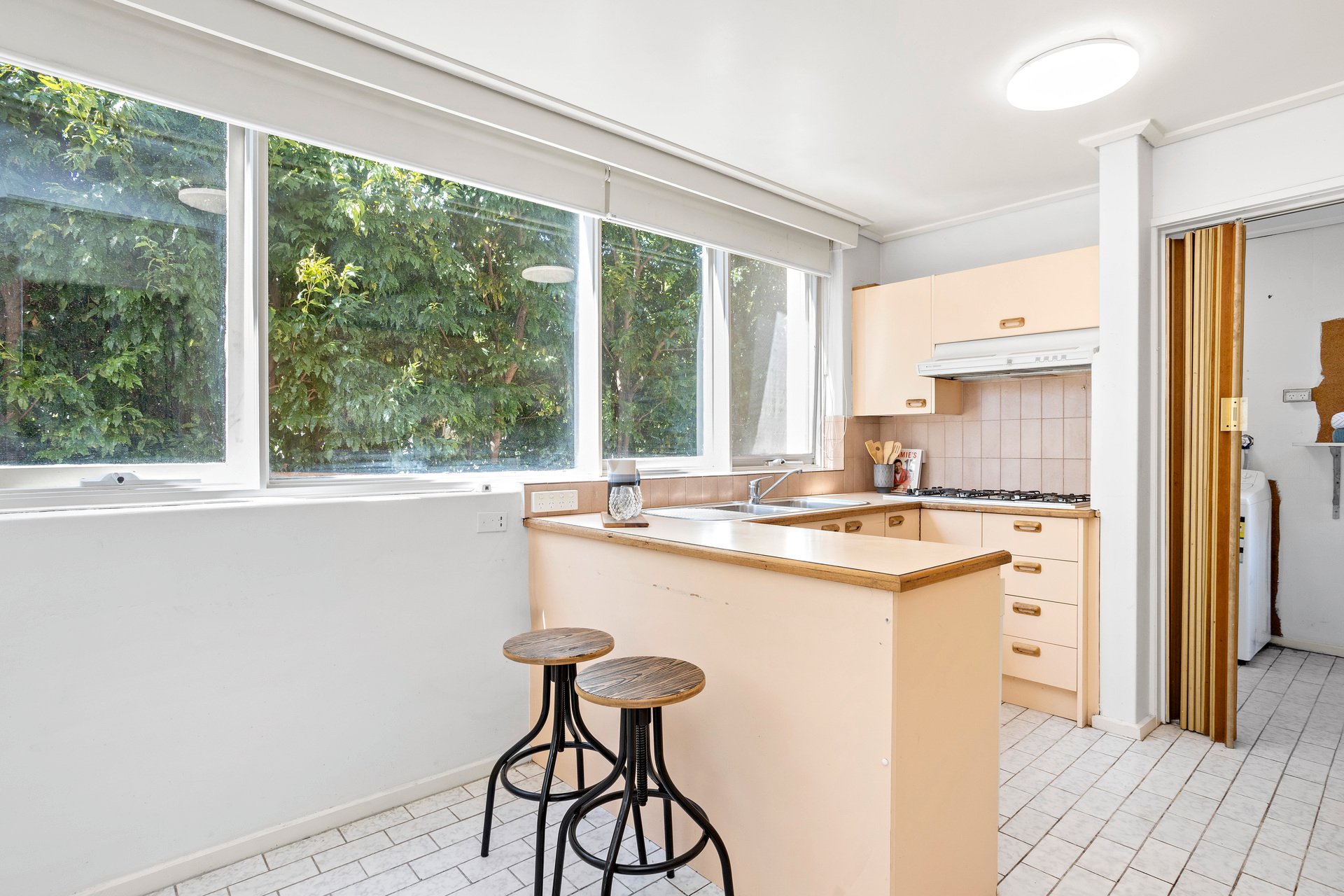Property Gallery Thumbnail 6