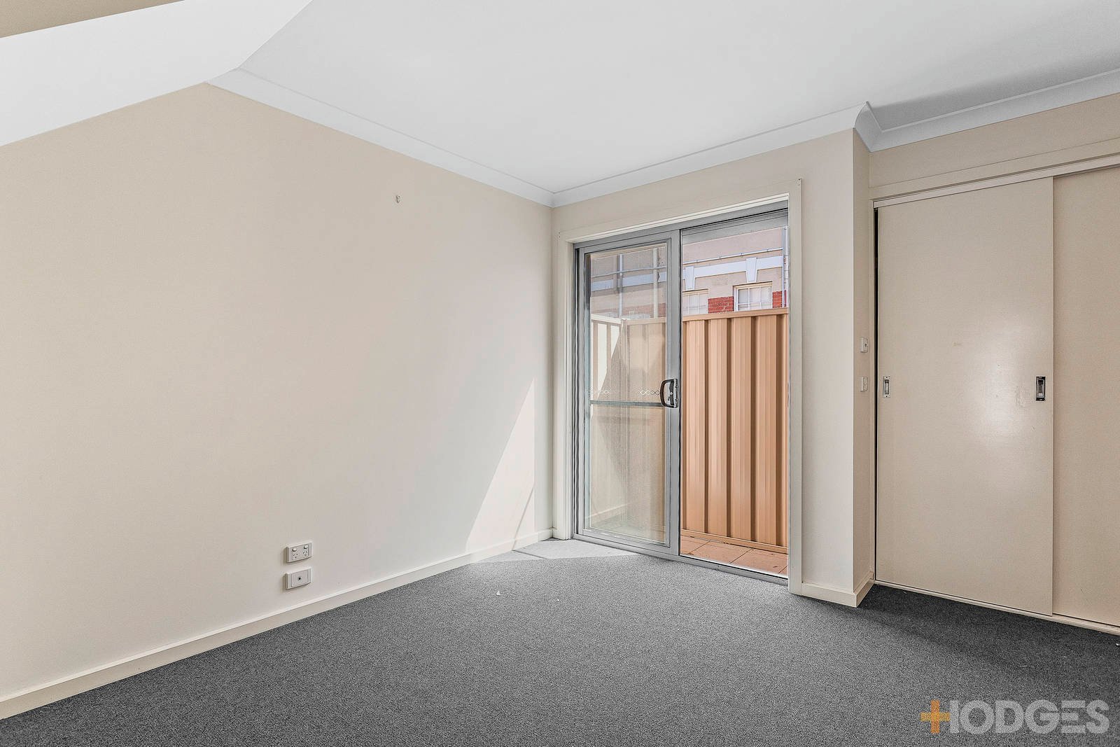 5 / 10 Rosamond Road Footscray