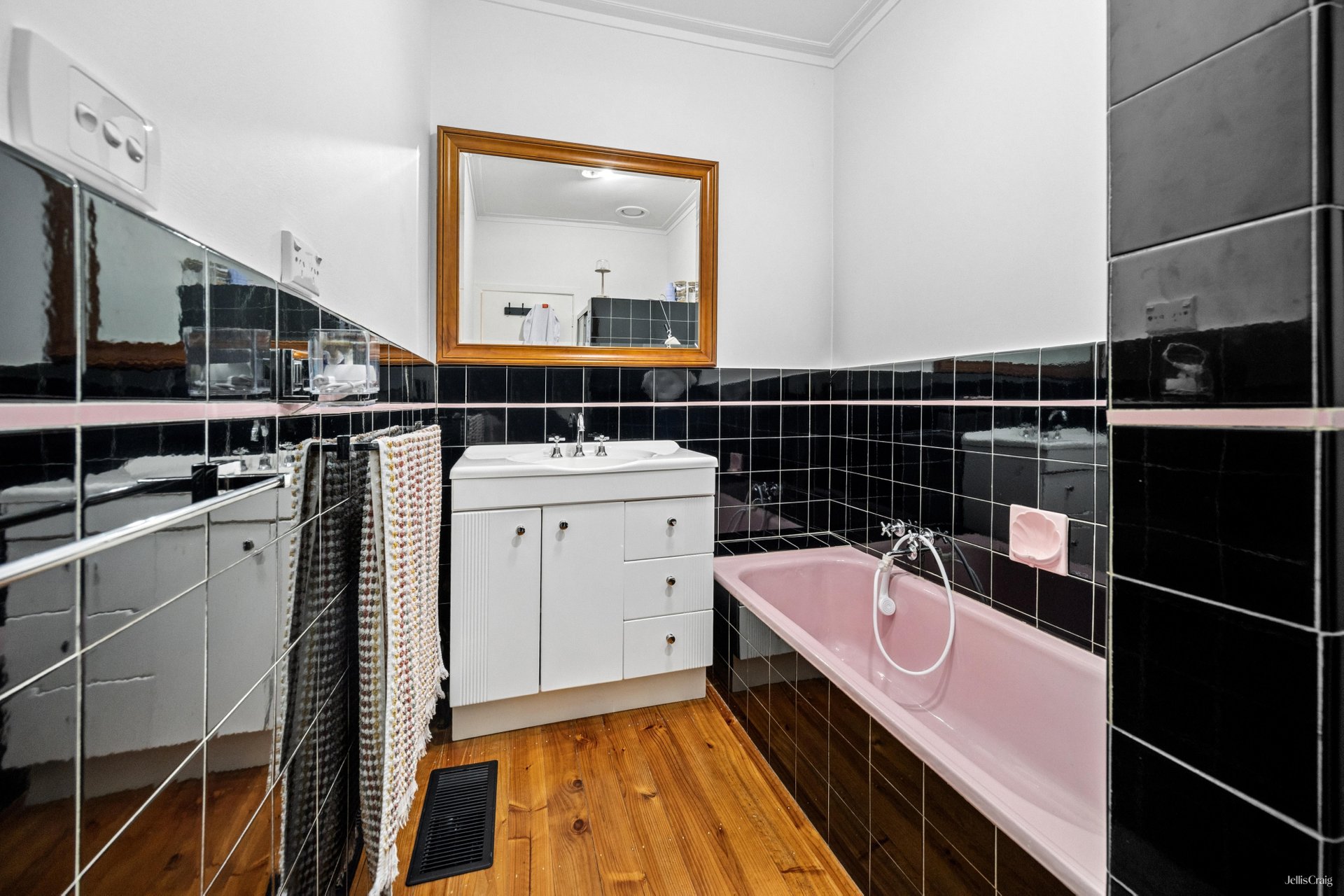 510 Sherrard Street, Black&nbsp;Hill image 3