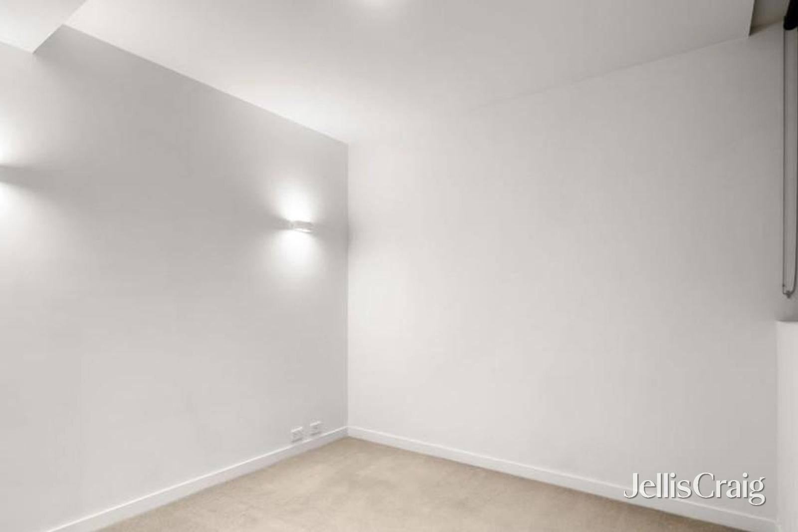 510/108 Flinders Street, Melbourne image 7