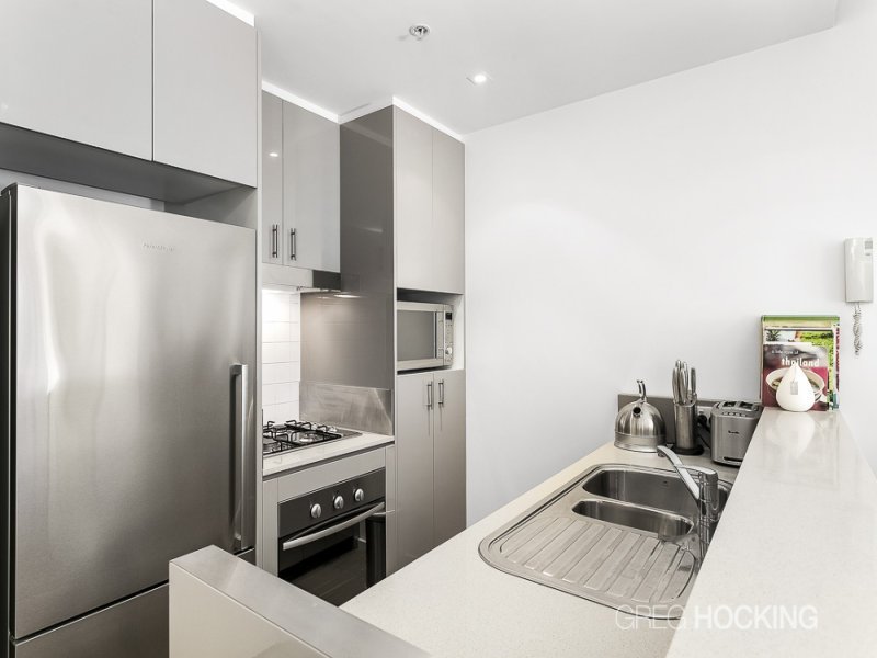 510/166 Rouse Street, Port Melbourne image 3