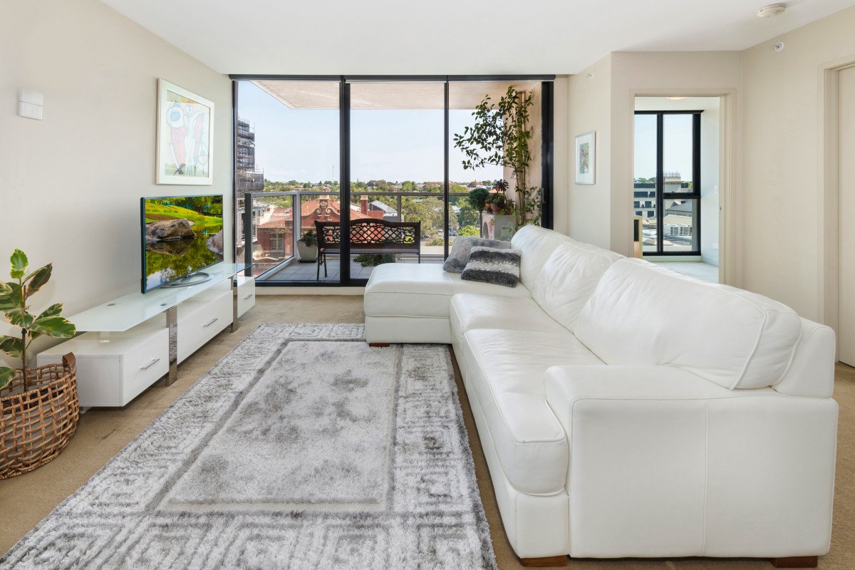 510/377 Burwood Road, Hawthorn image 1
