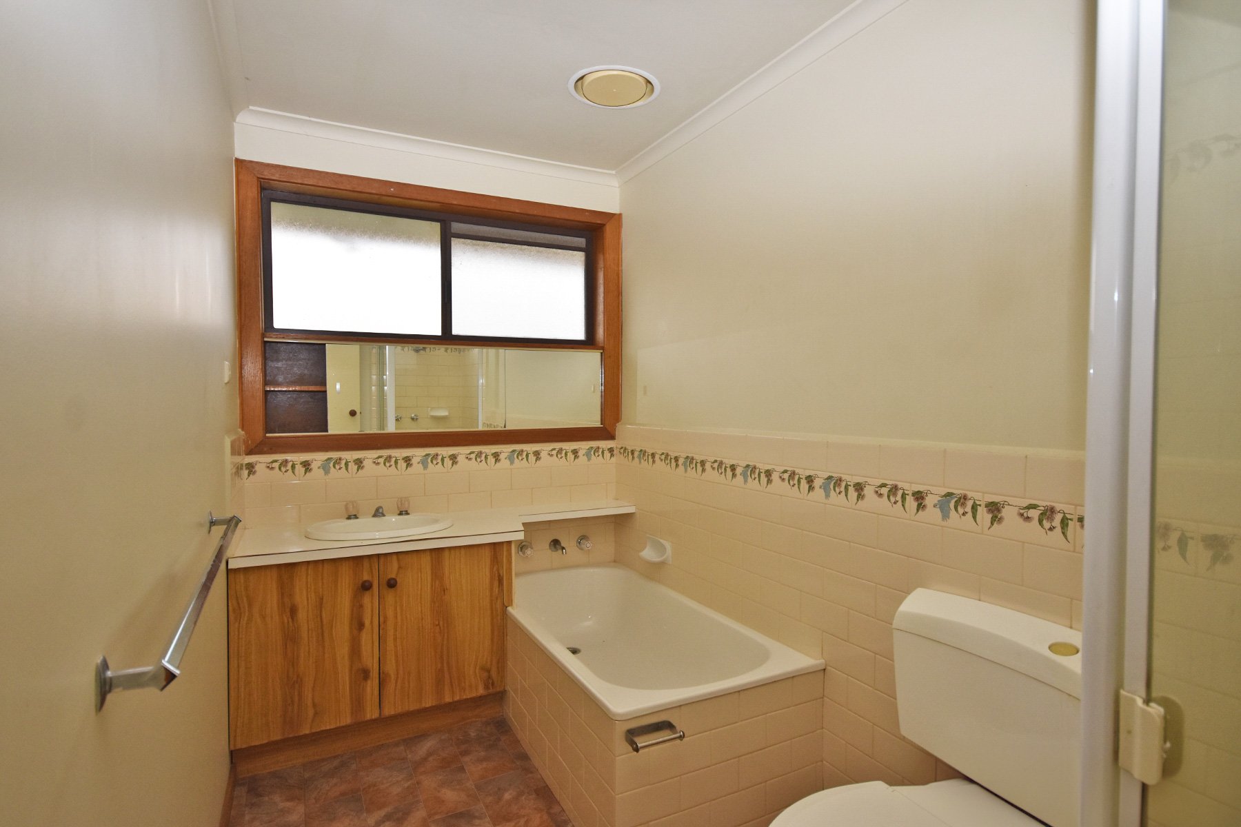 5/104 Sherlock Road, Mooroolbark image 5