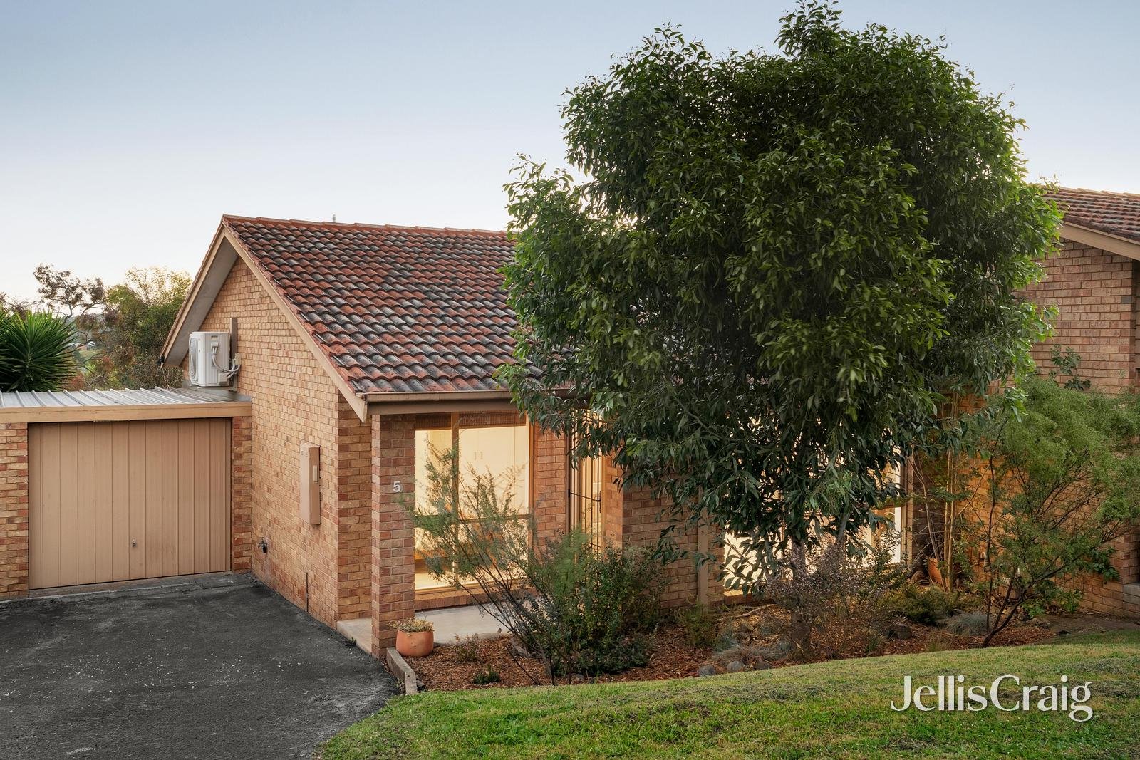 5/106-112 Cowin Street, Diamond&nbsp;Creek image 1