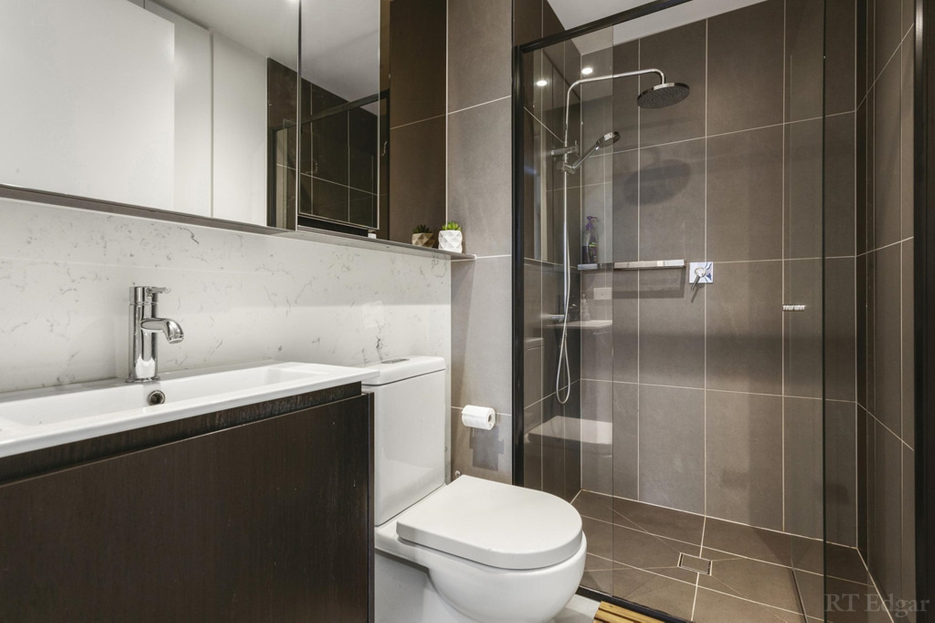 Property Gallery Thumbnail 7
