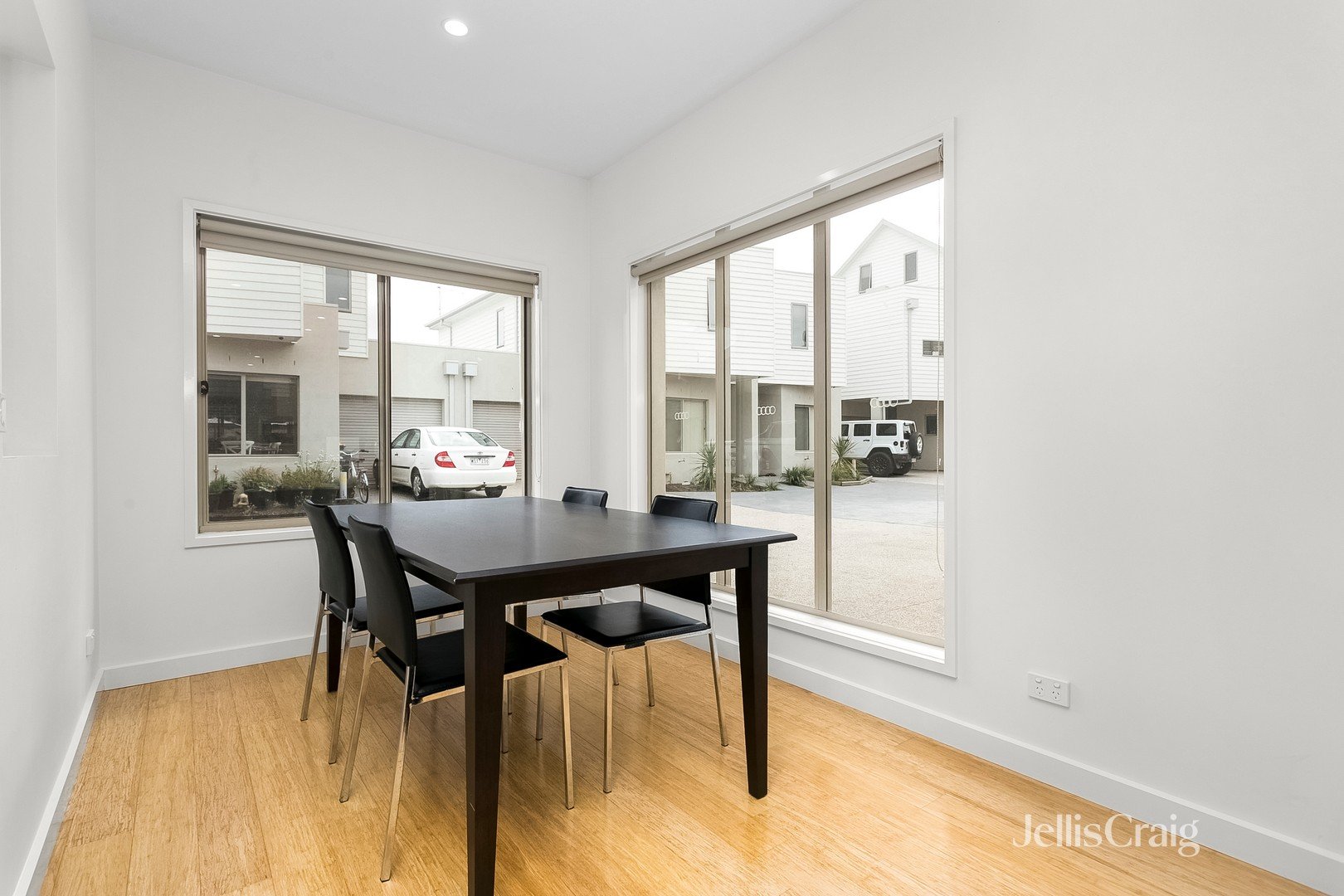 5/11-15 Basil Street, Newport image 1