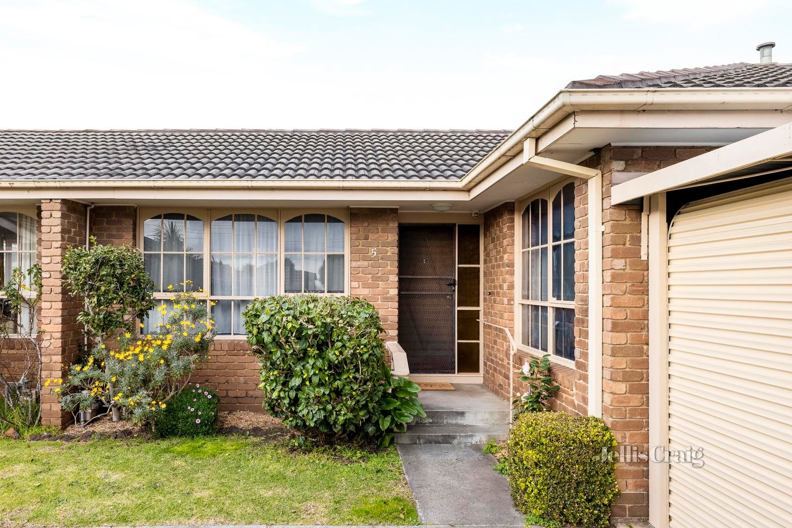 5/11 Coorigil Road, Carnegie image 1