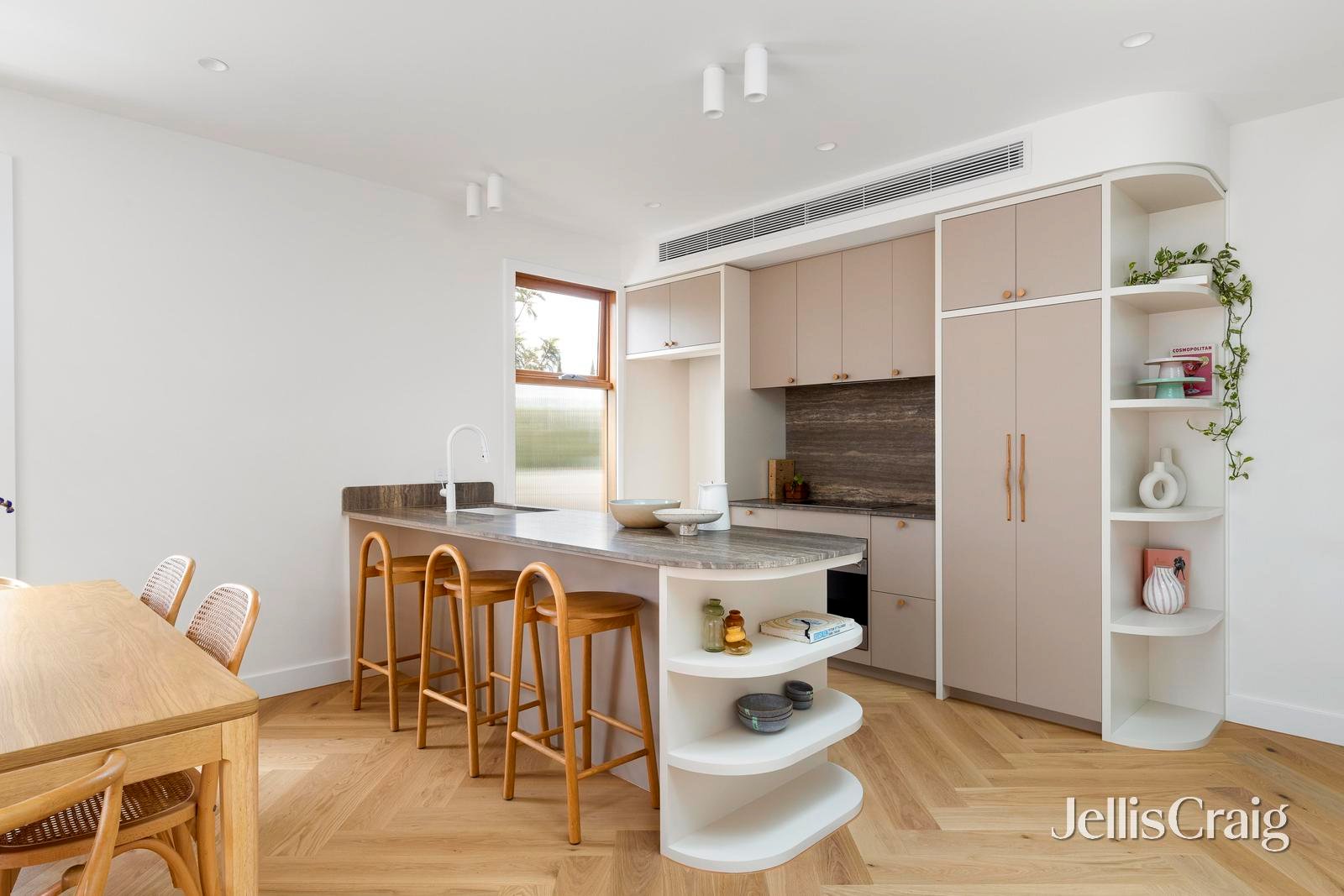 5/11 Pender Street, Thornbury image 8