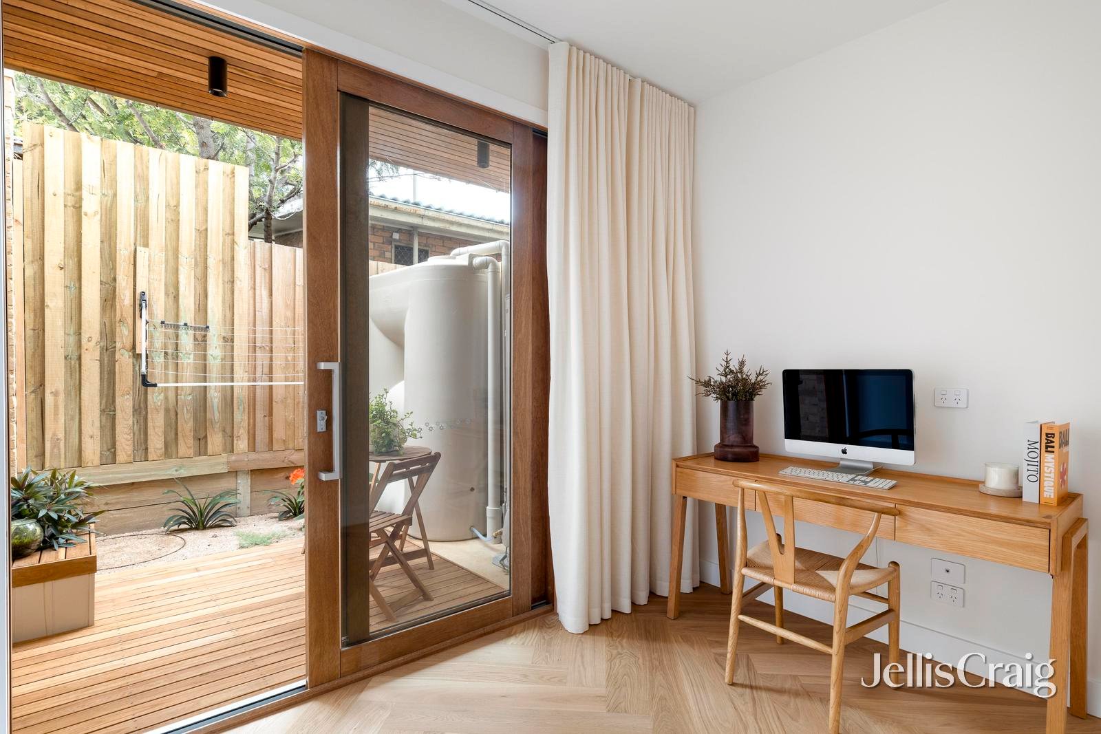 5/11 Pender Street, Thornbury image 17