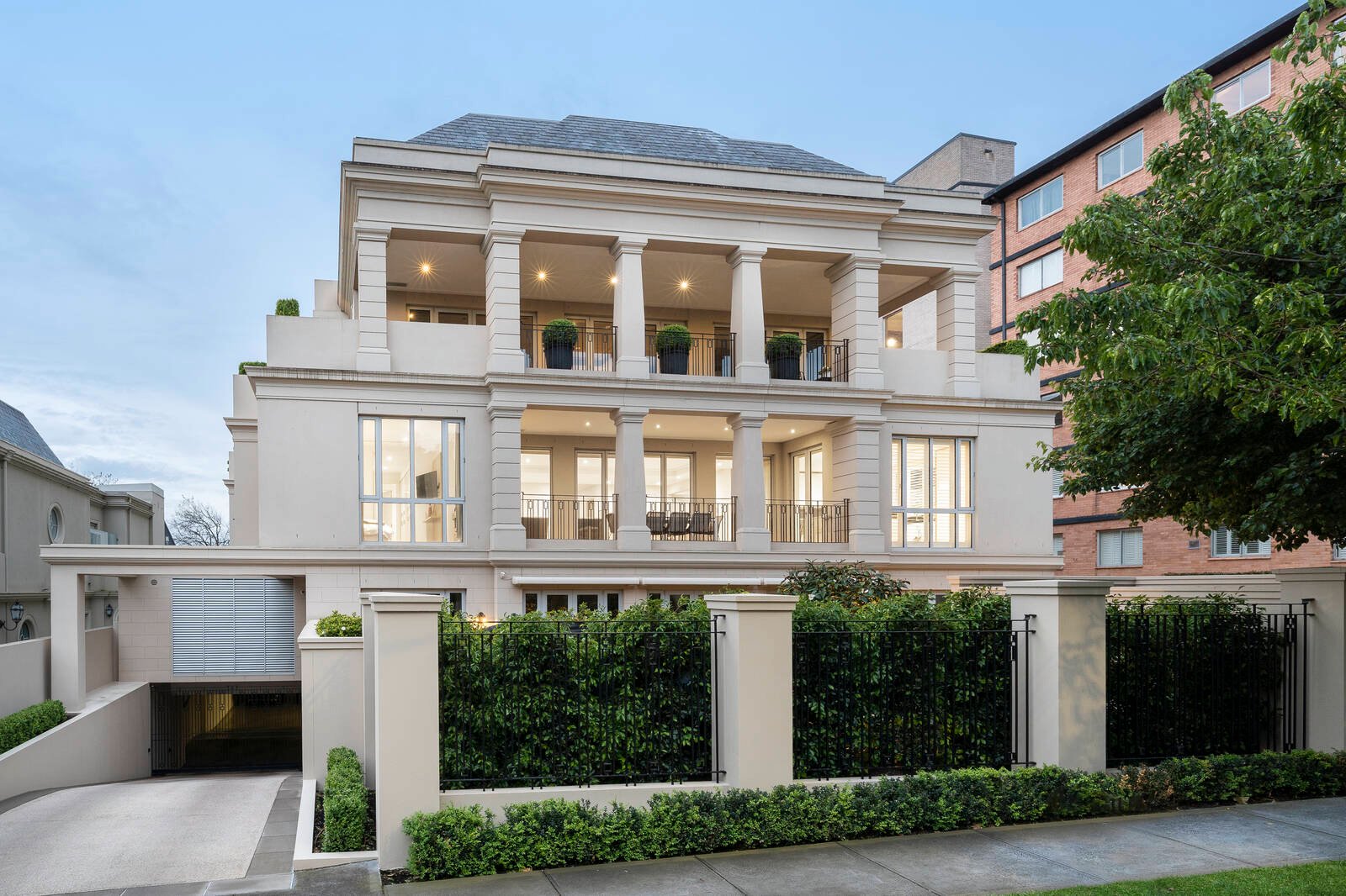 Property Gallery - Main Image