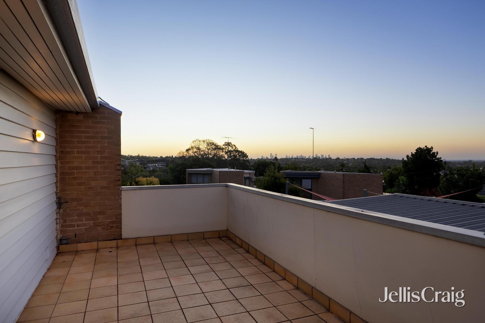 5/11 Yarrbat Avenue, Balwyn image 8