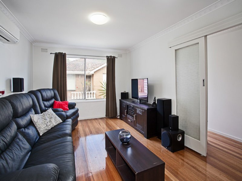 5/111 Railway Place, Williamstown image 2