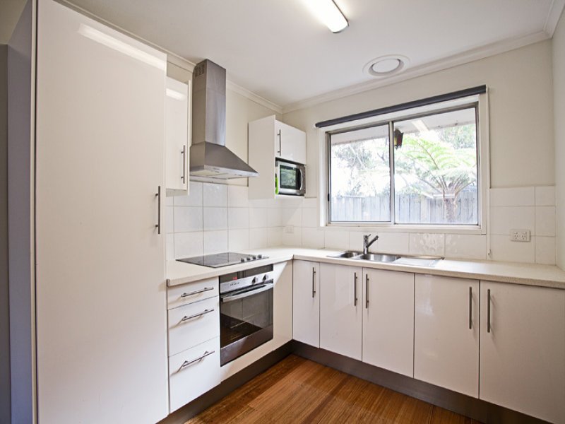 5/111 Railway Place, Williamstown image 3