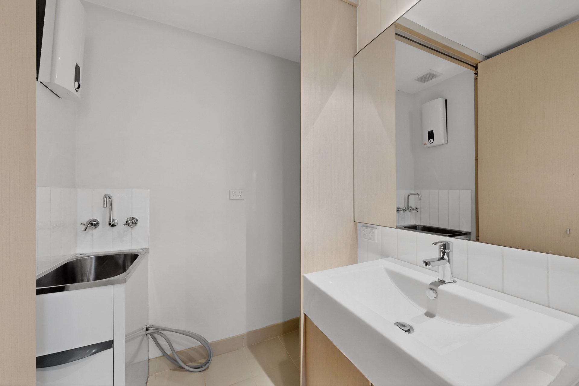 5/111 Riversdale Road, Hawthorn image 7