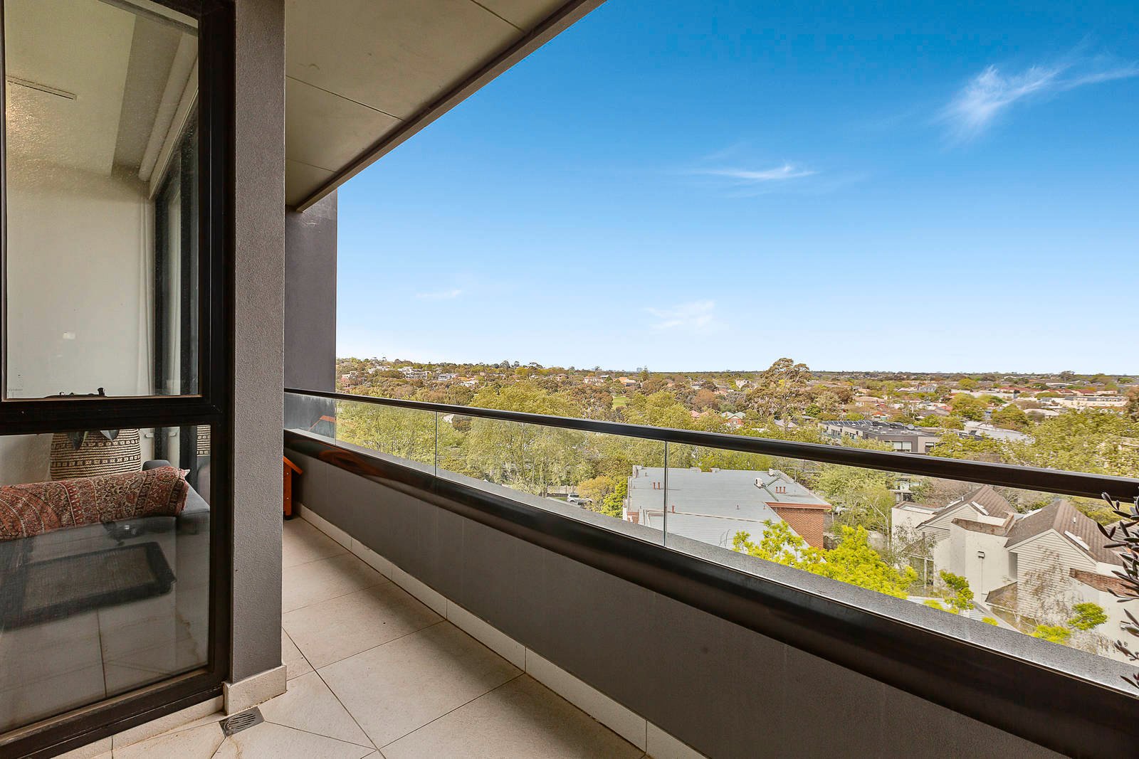 Property Gallery Thumbnail 6