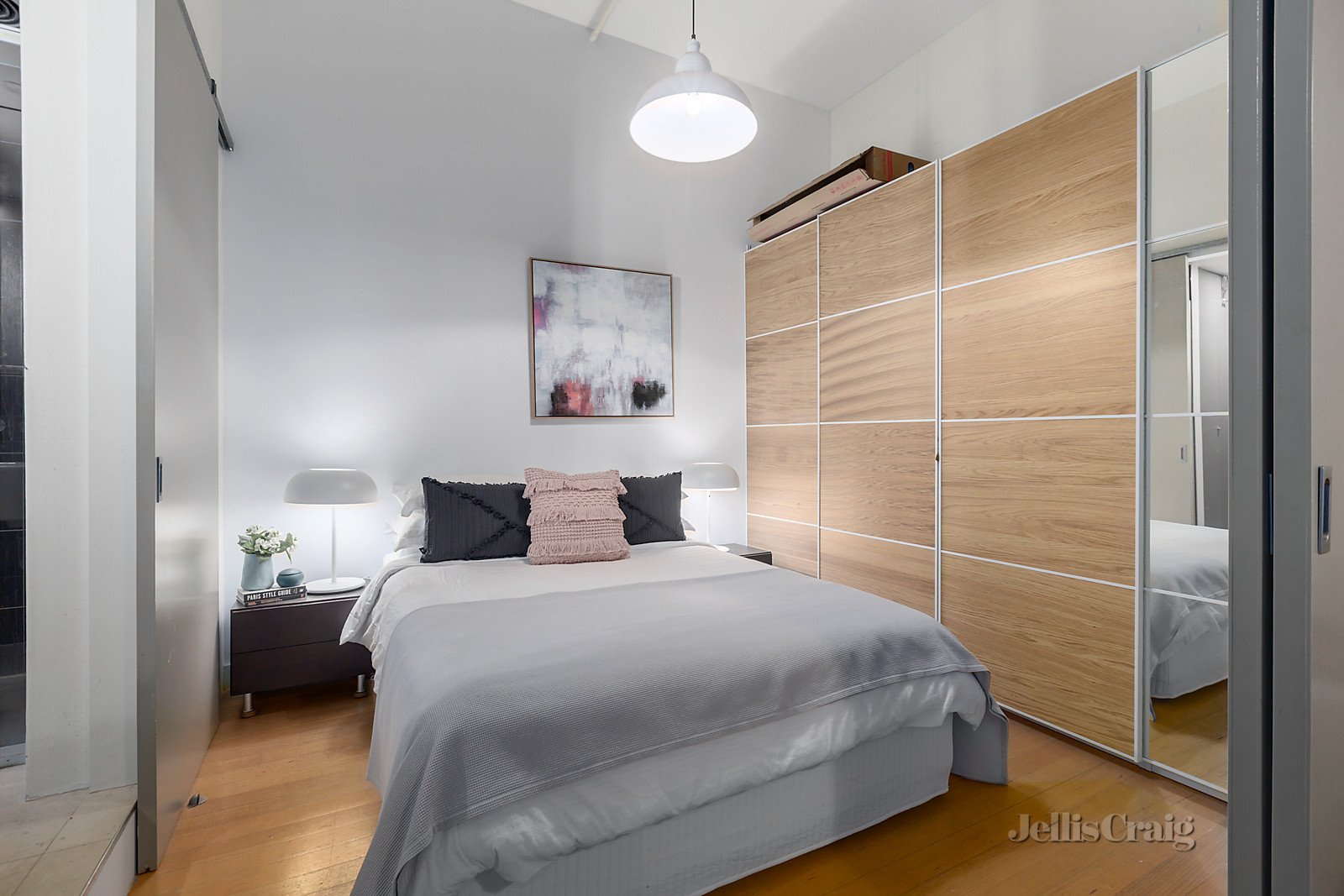 5/117 Hardware Street, Melbourne image 5