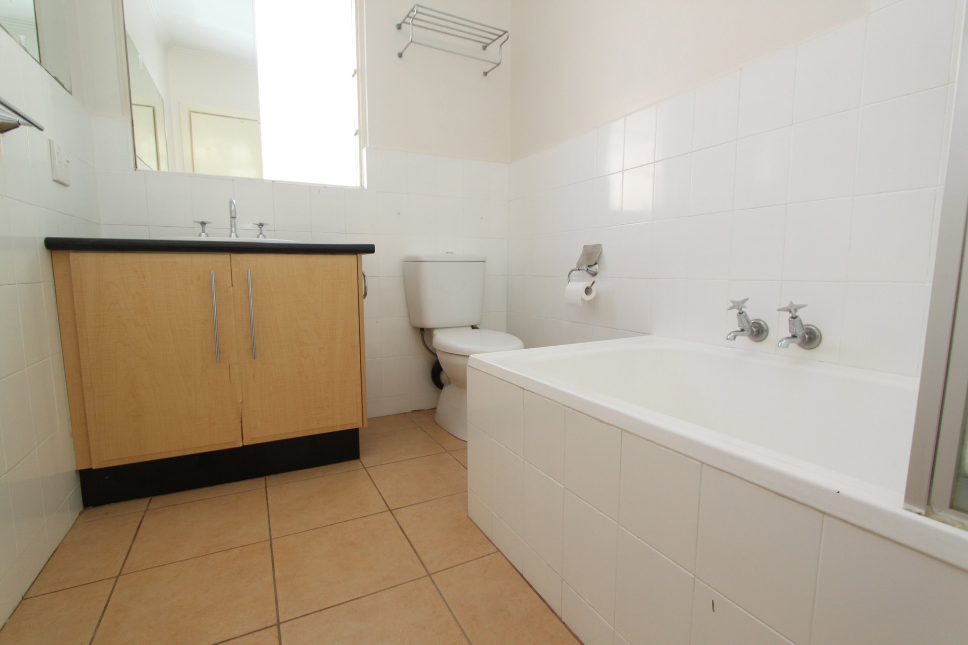 Property Gallery Thumbnail 8