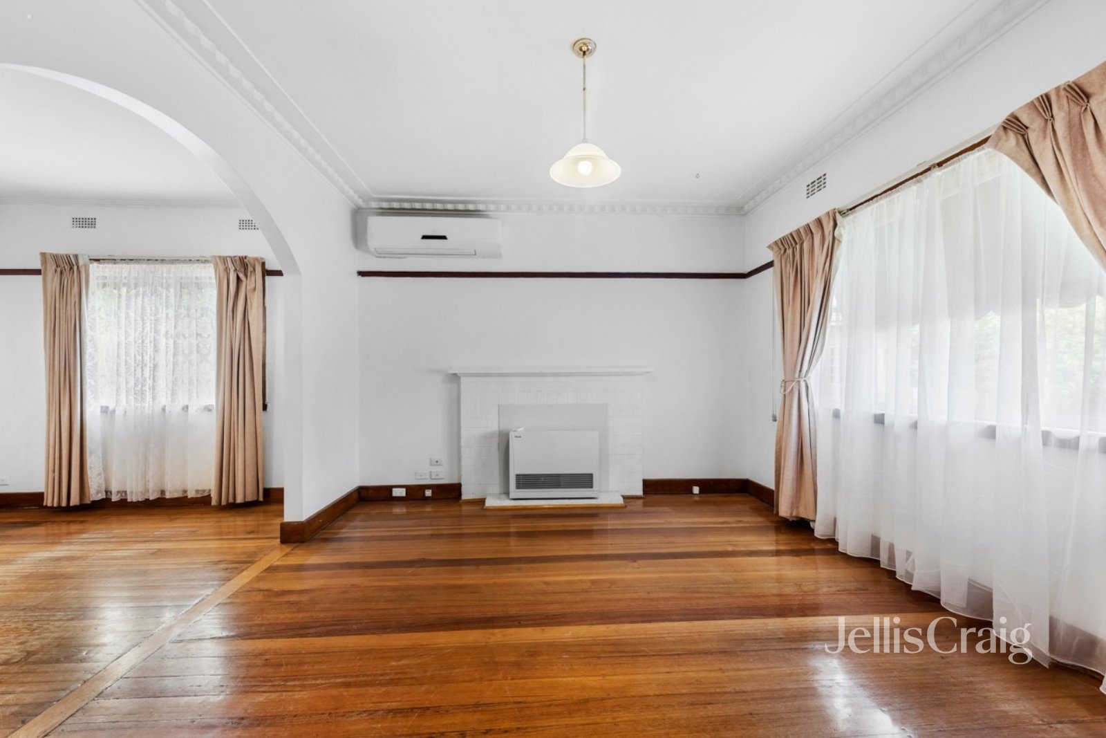 512 Greensborough Road, Greensborough image 3