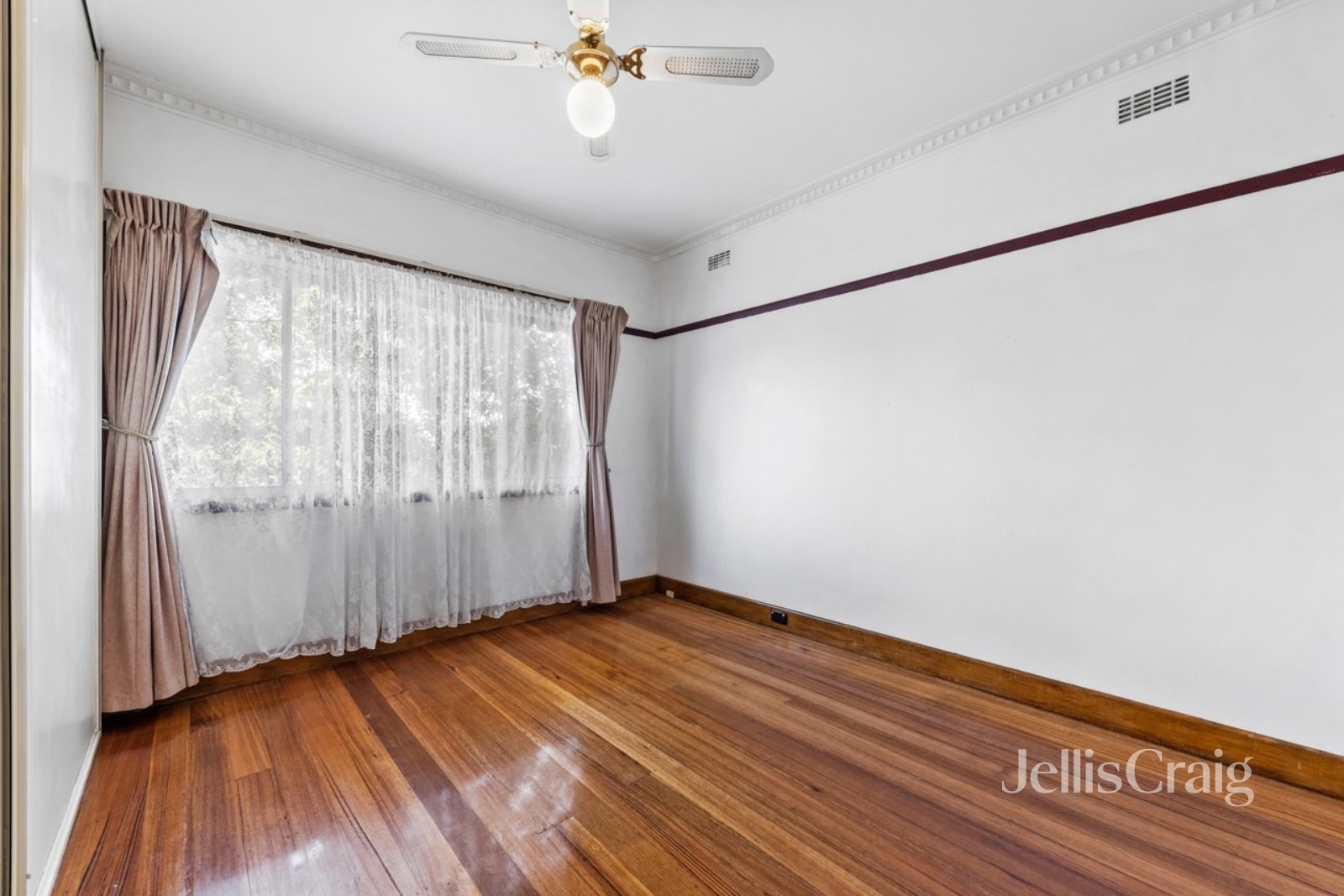 512 Greensborough Road, Greensborough image 5