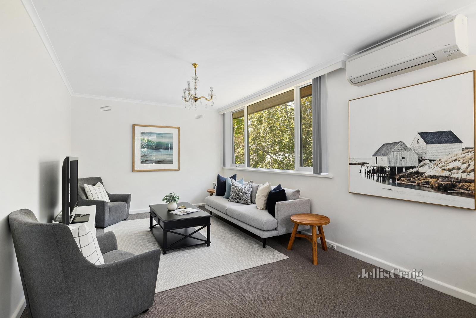 5/12 Woorigoleen Road, Toorak image 2