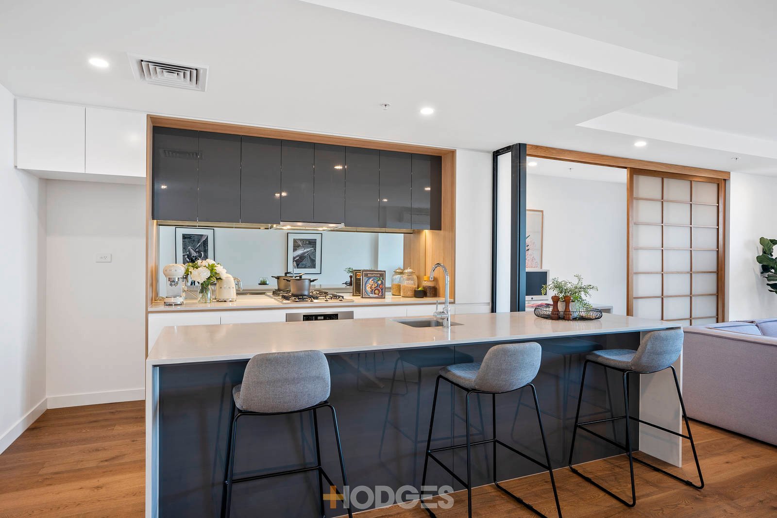 512 / 18 Malone Street Geelong