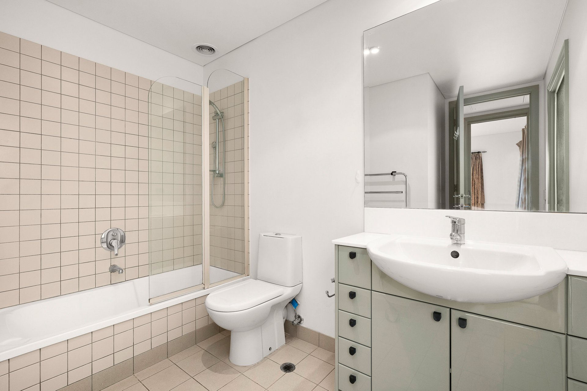 Property Gallery Thumbnail 5