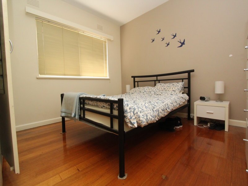 Property Gallery Thumbnail 3