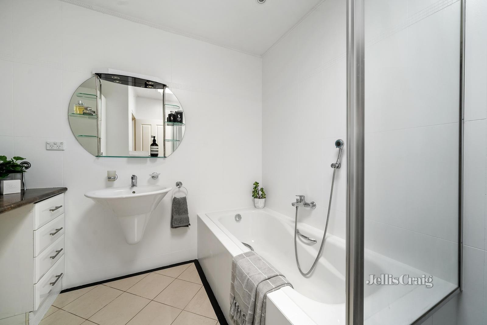5/13 Kelly Avenue, Hampton East image 8