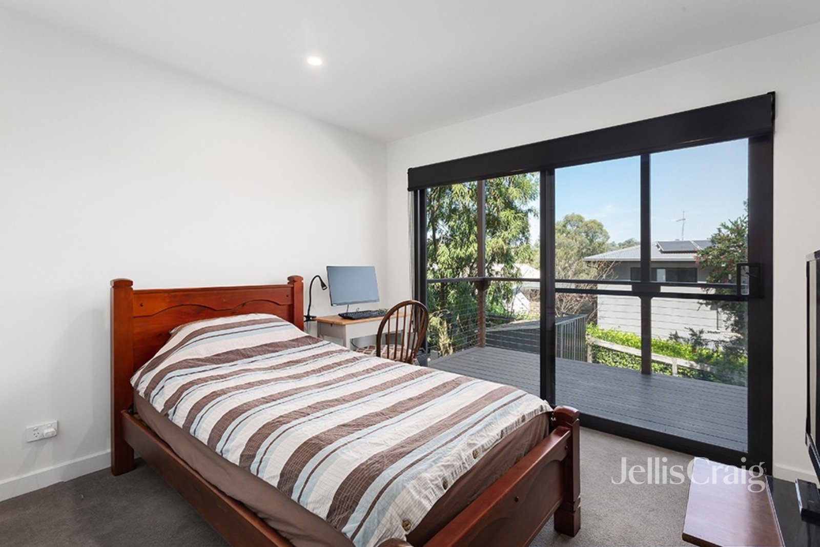 5/13 Piper Cres, Eltham image 8