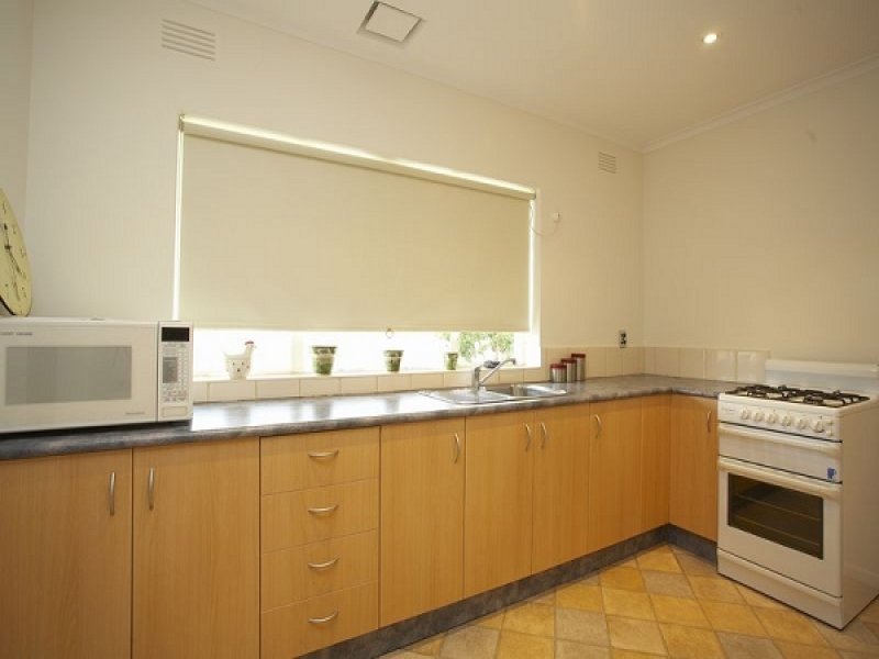 5/13 Stapley Crescent, Altona North image 4