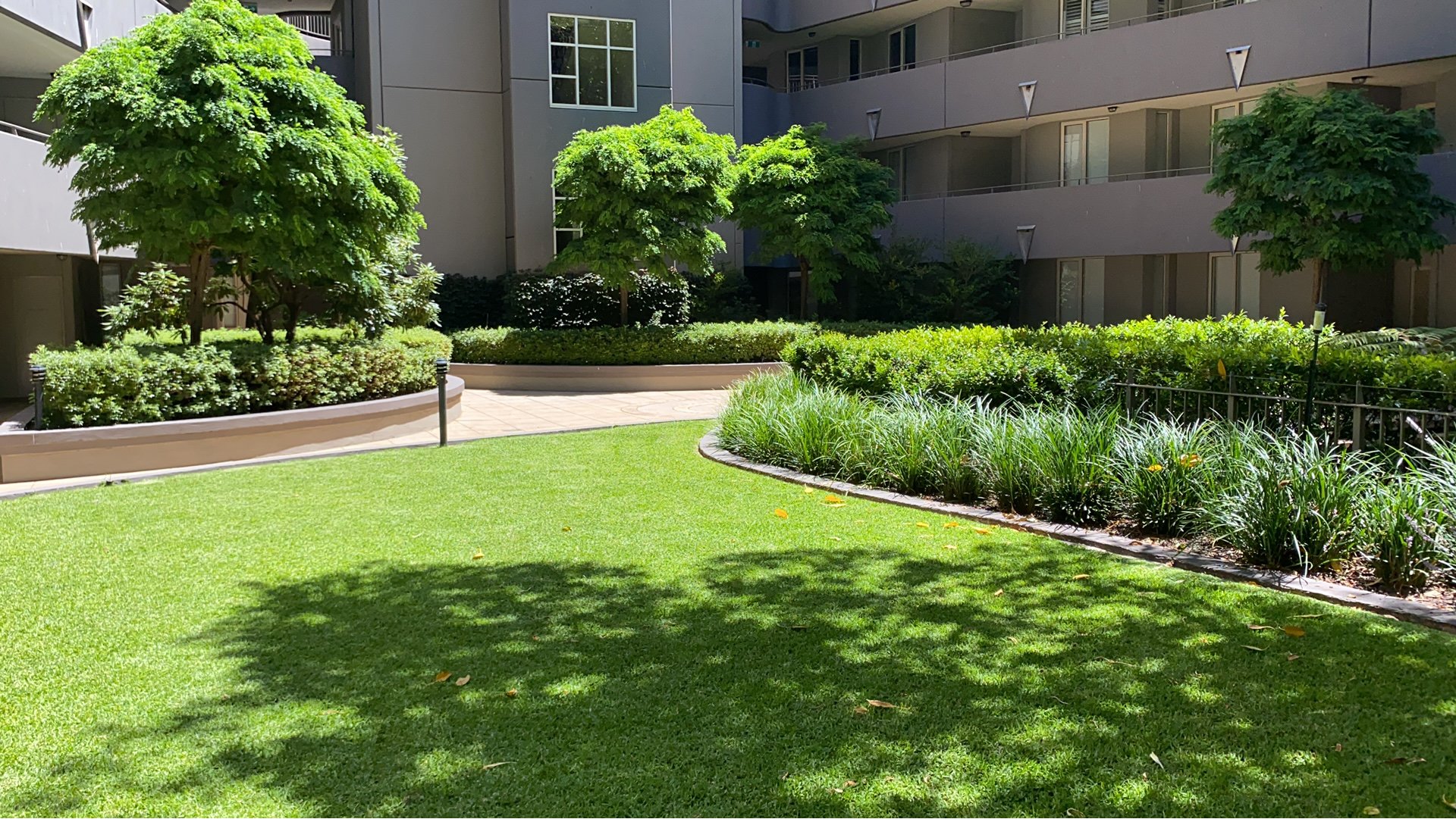 513 / 23 Queens Road MELBOURNE