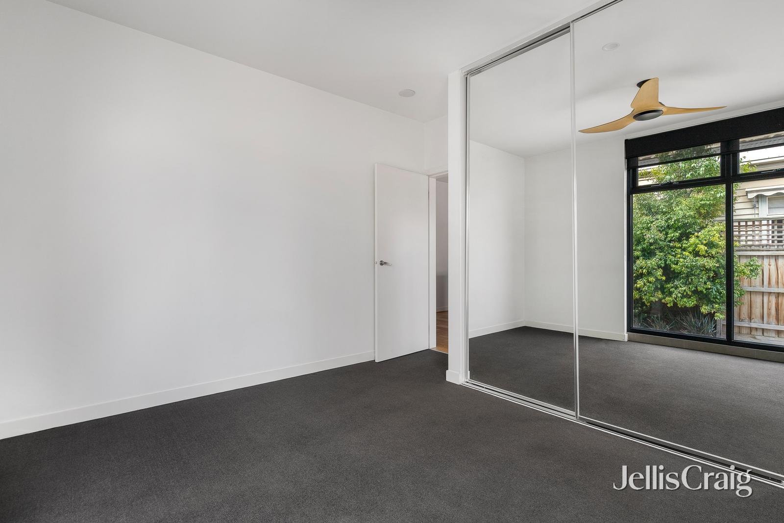 5/136 Douglas Parade, Williamstown image 5