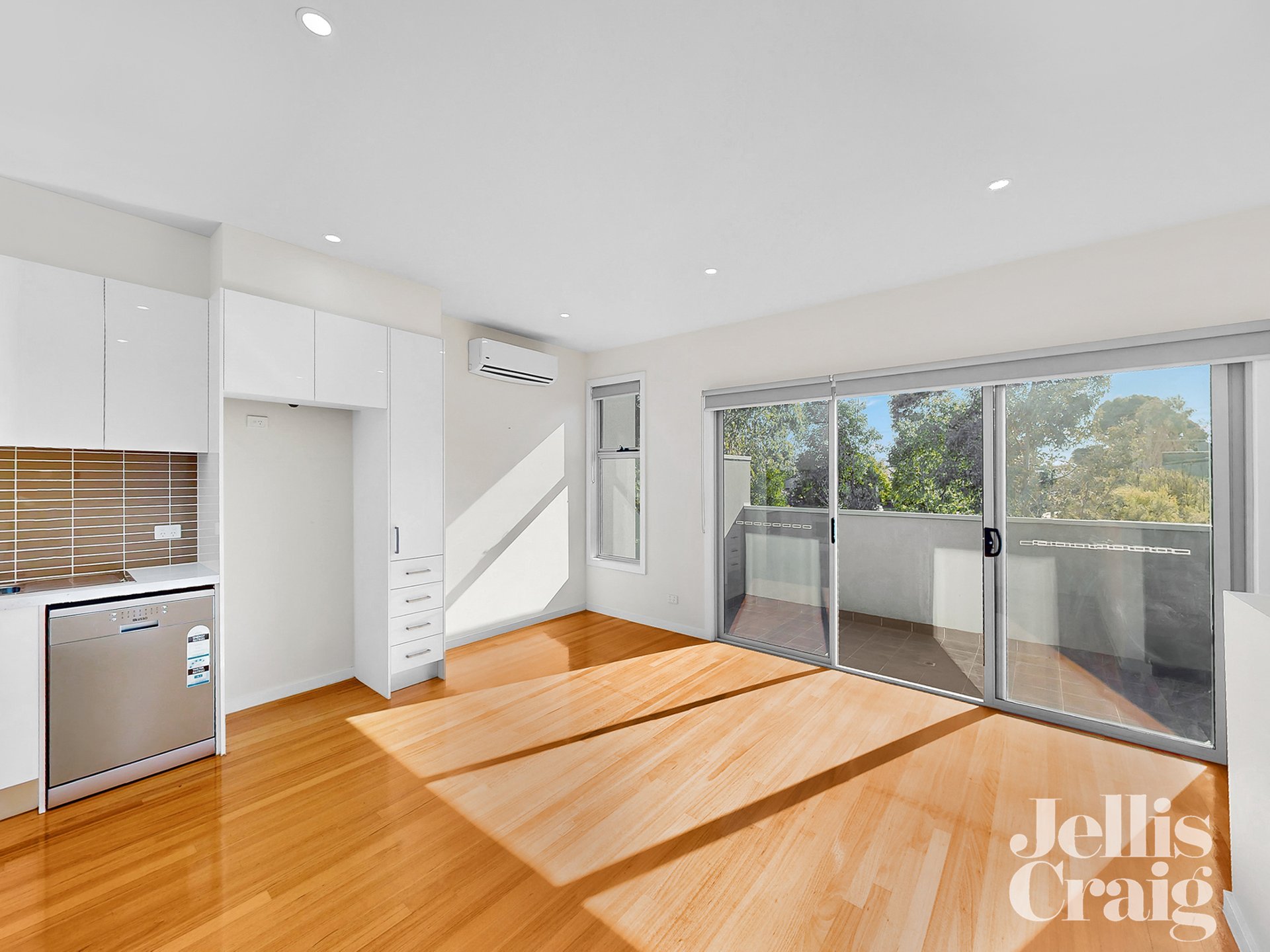 5/137 Bowes Avenue, Airport&nbsp;West image 4