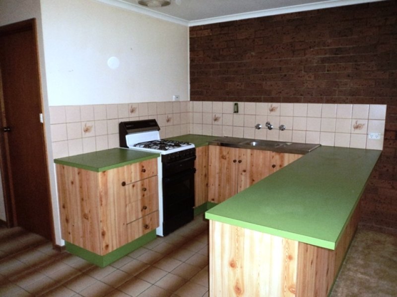 5/14 Brunel Close, Lara image 3