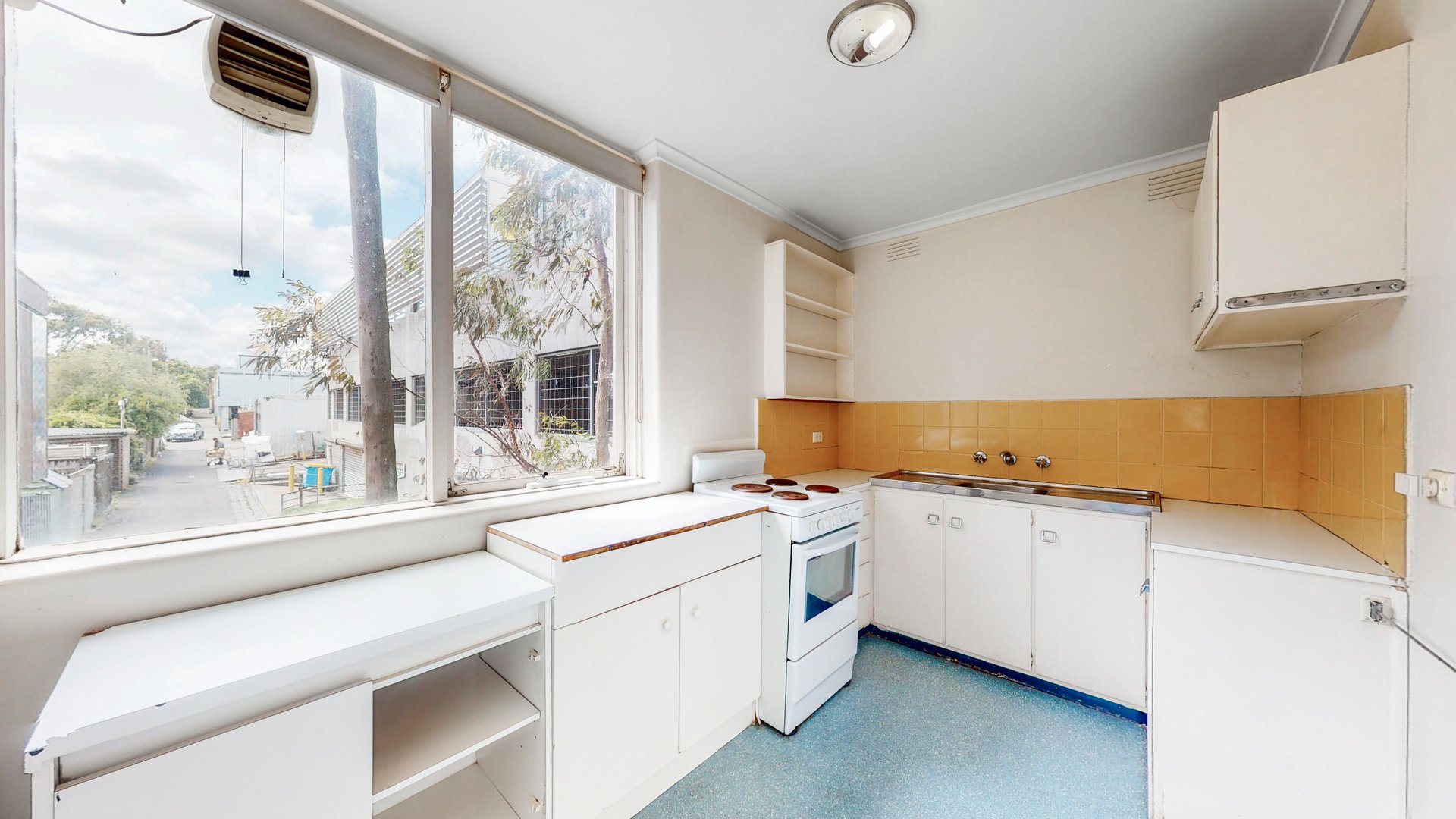 5/14 May Road, Toorak image 2
