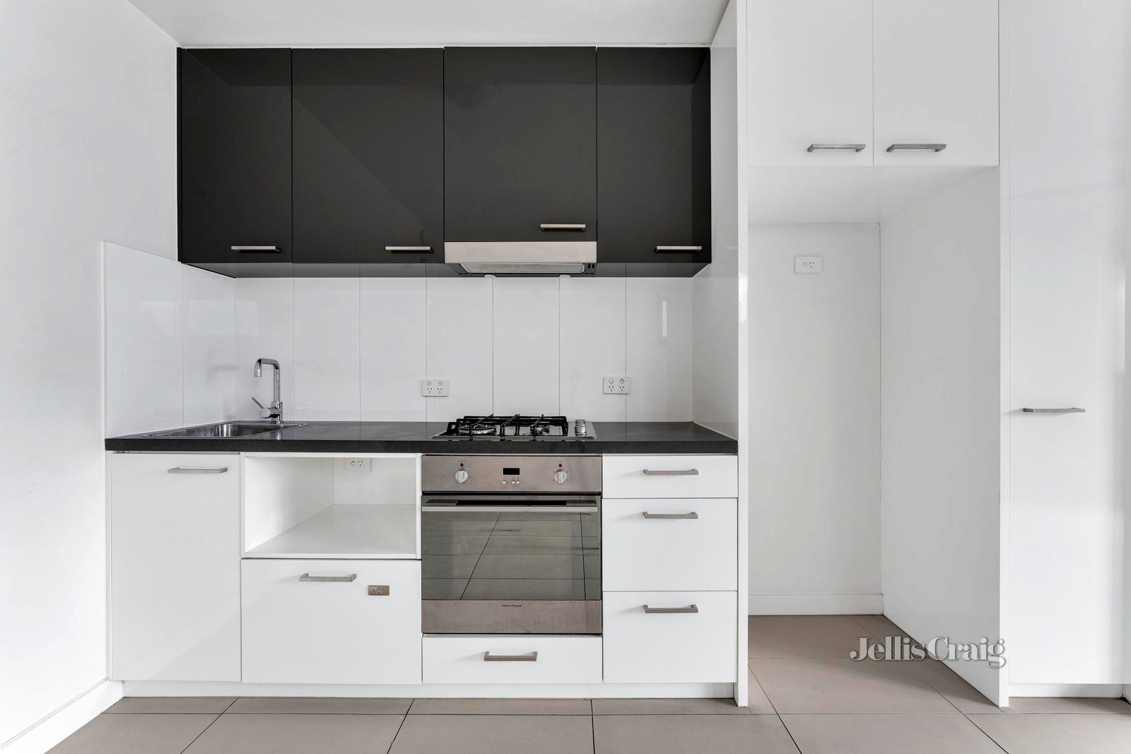 514/14-20 Nicholson Street, Coburg image 3
