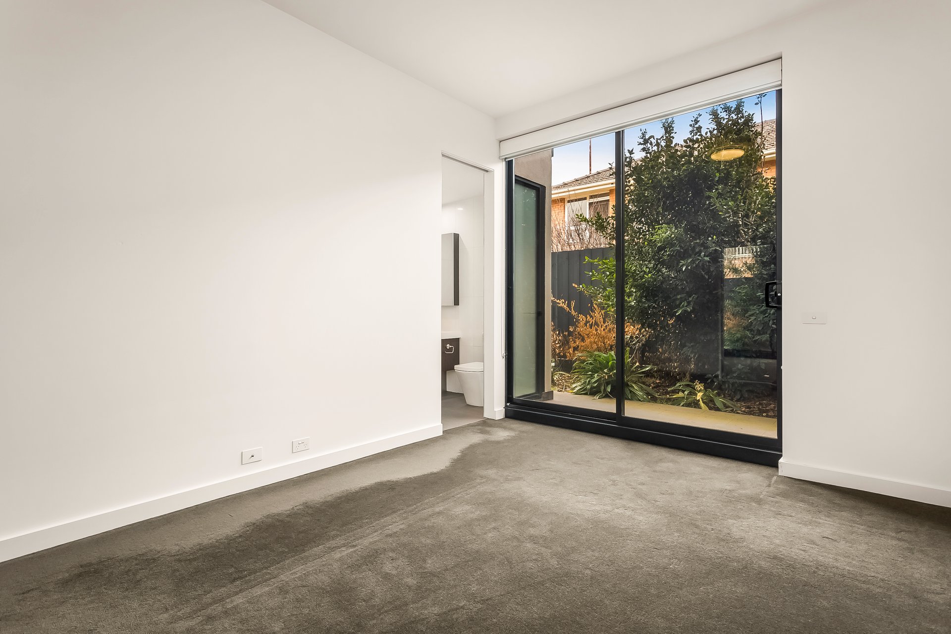 Property Gallery Thumbnail 4
