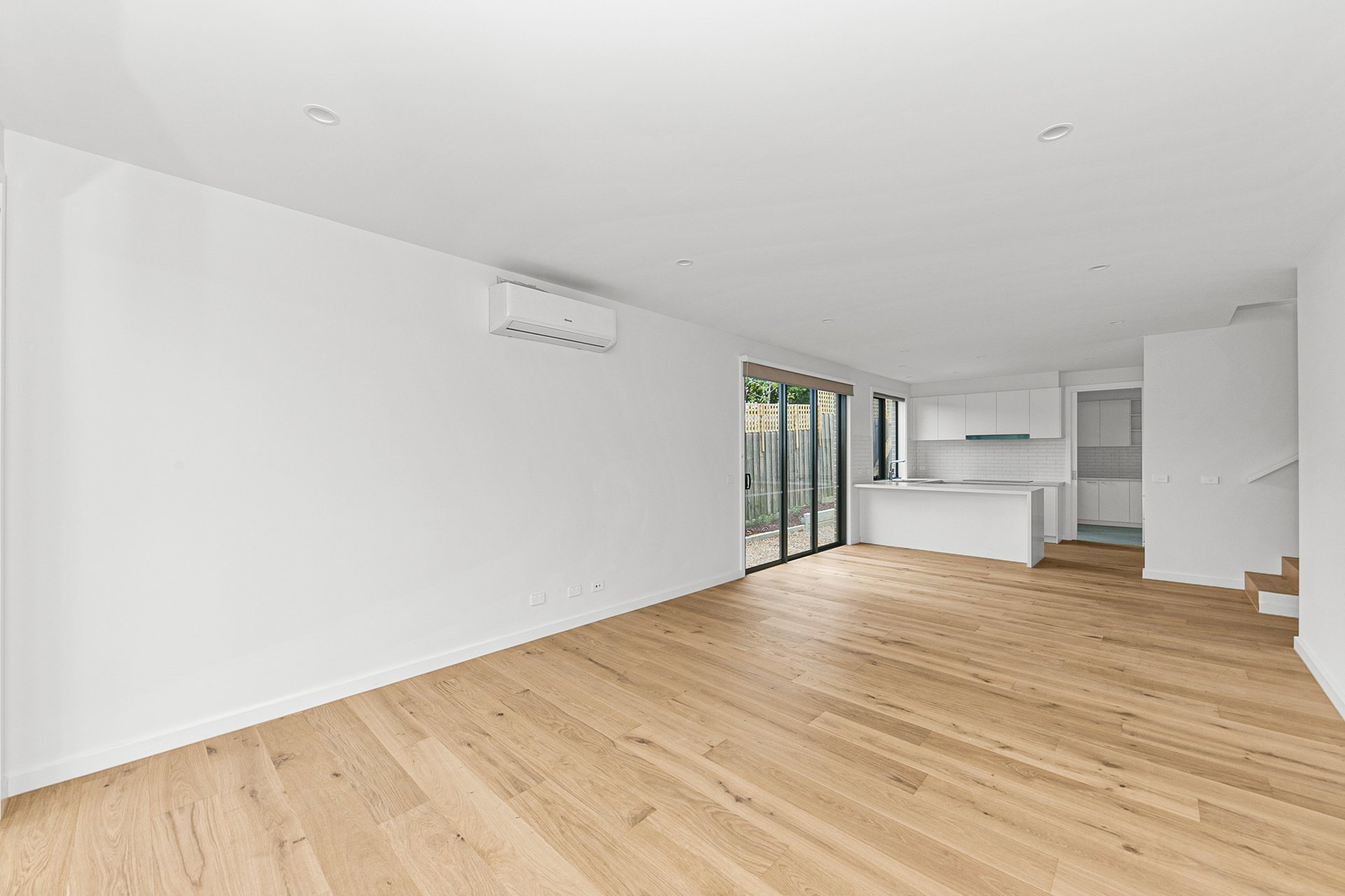 5/147 Woodhouse Grove, Box Hill North image 4