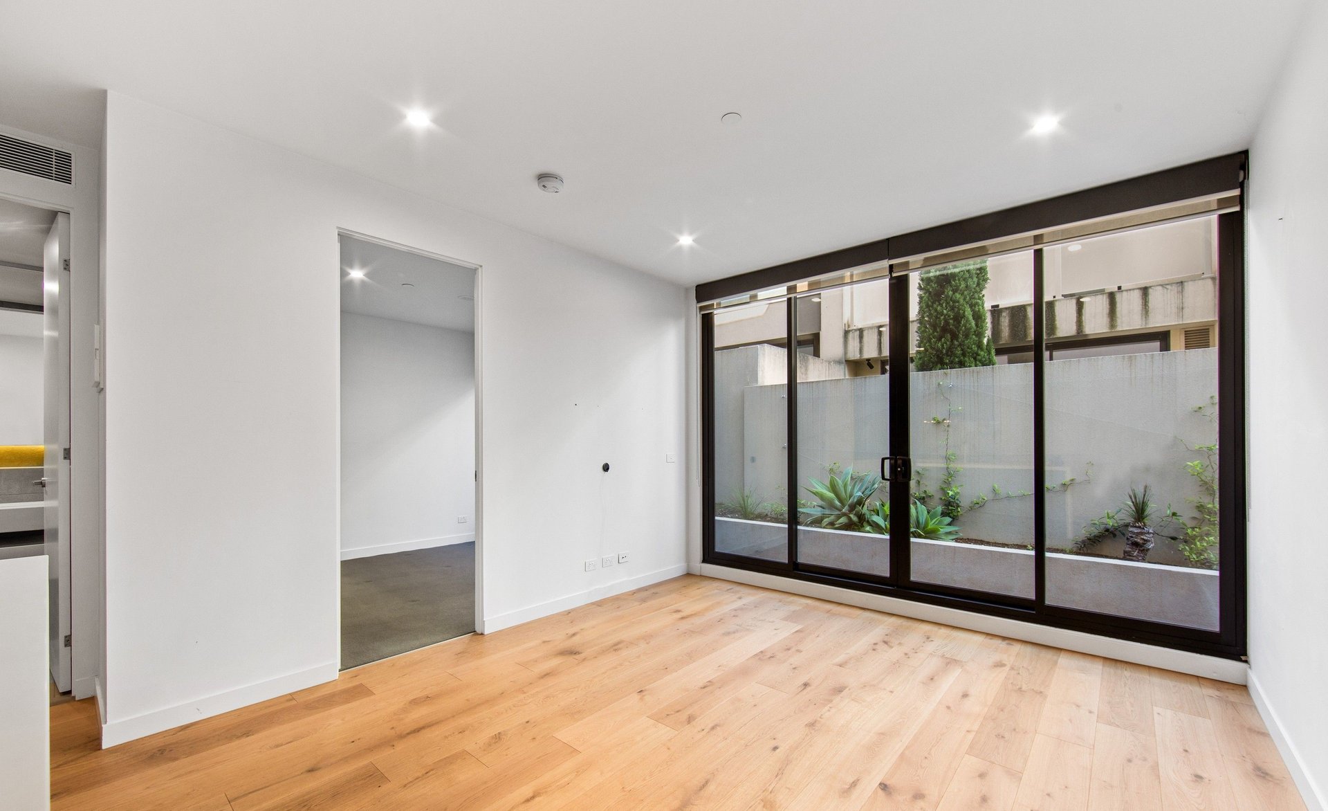 5/1528 Malvern Road, Glen Iris image 2