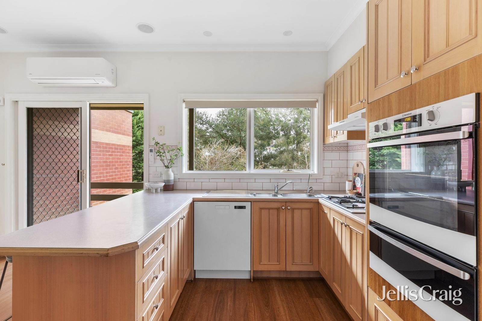 5/1573 Main Road, Research image 2