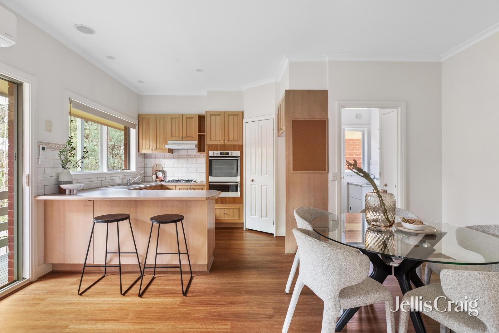 5/1573 Main Road, Research image 3