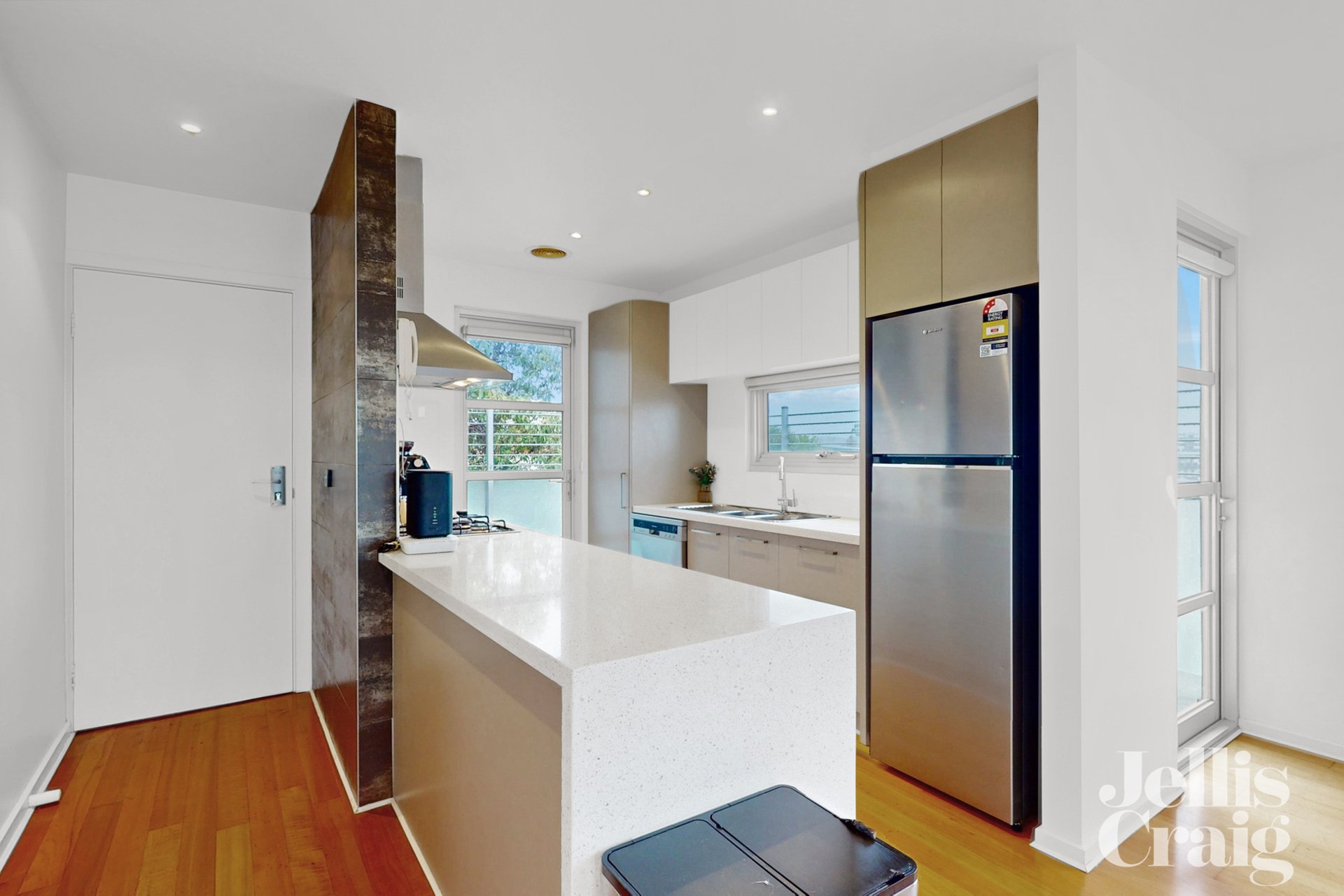 5/16 Bignell Street, Flemington image 3