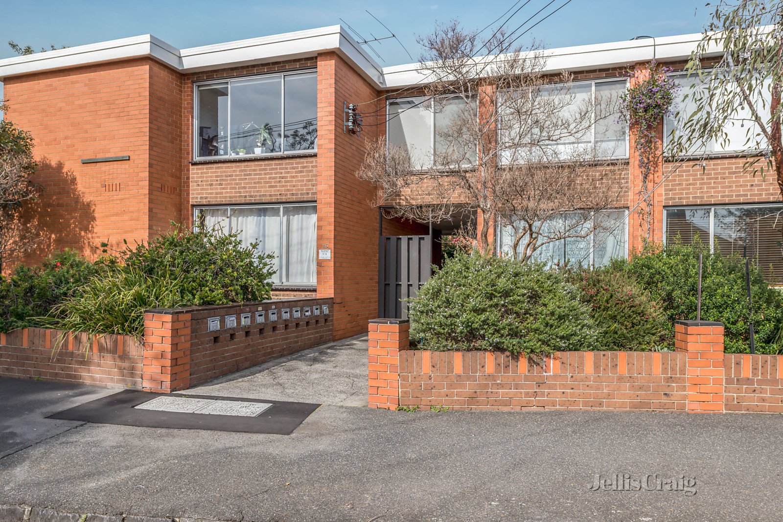 5/16 Crisp Avenue, Brunswick image 3