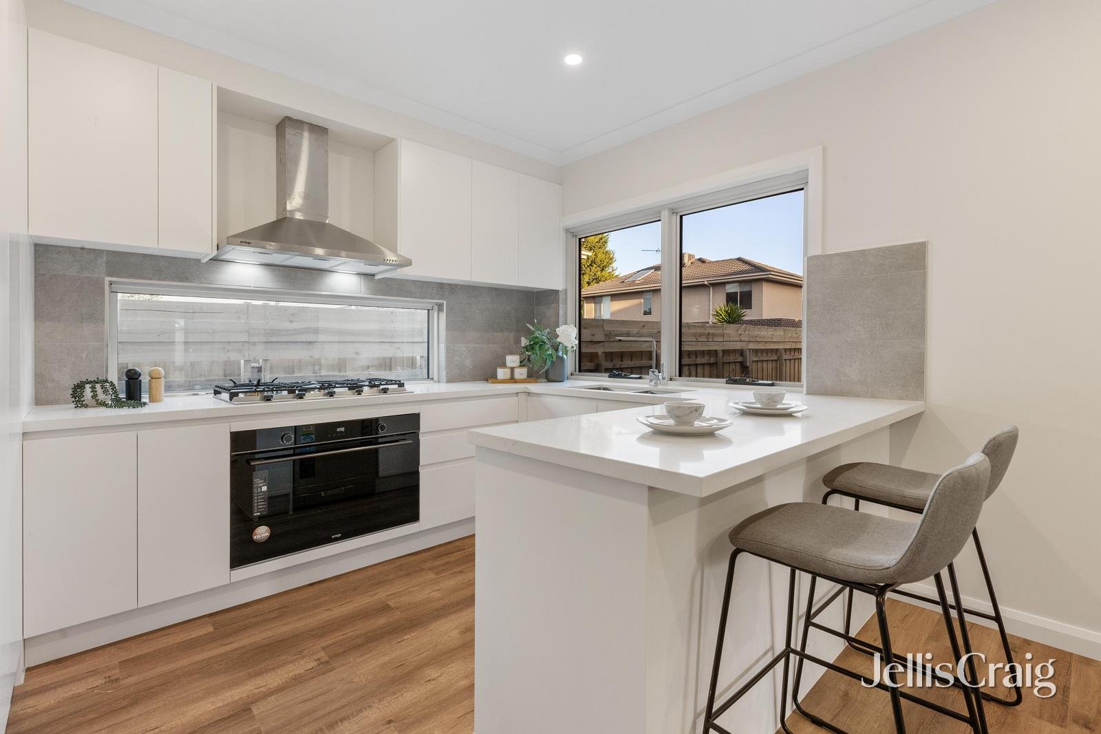 5/16 Flower Street, Ferntree Gully image 4